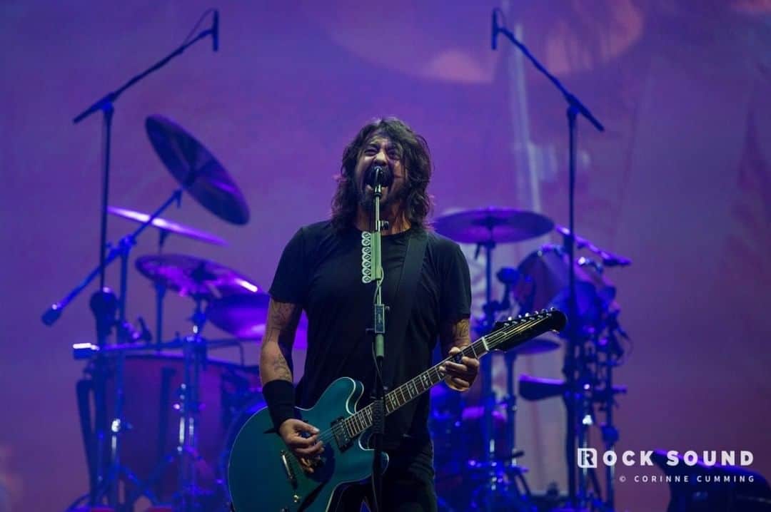 Rock Soundさんのインスタグラム写真 - (Rock SoundInstagram)「A very Happy Birthday to Foo Fighters' Dave Grohl!」1月14日 23時00分 - rocksound