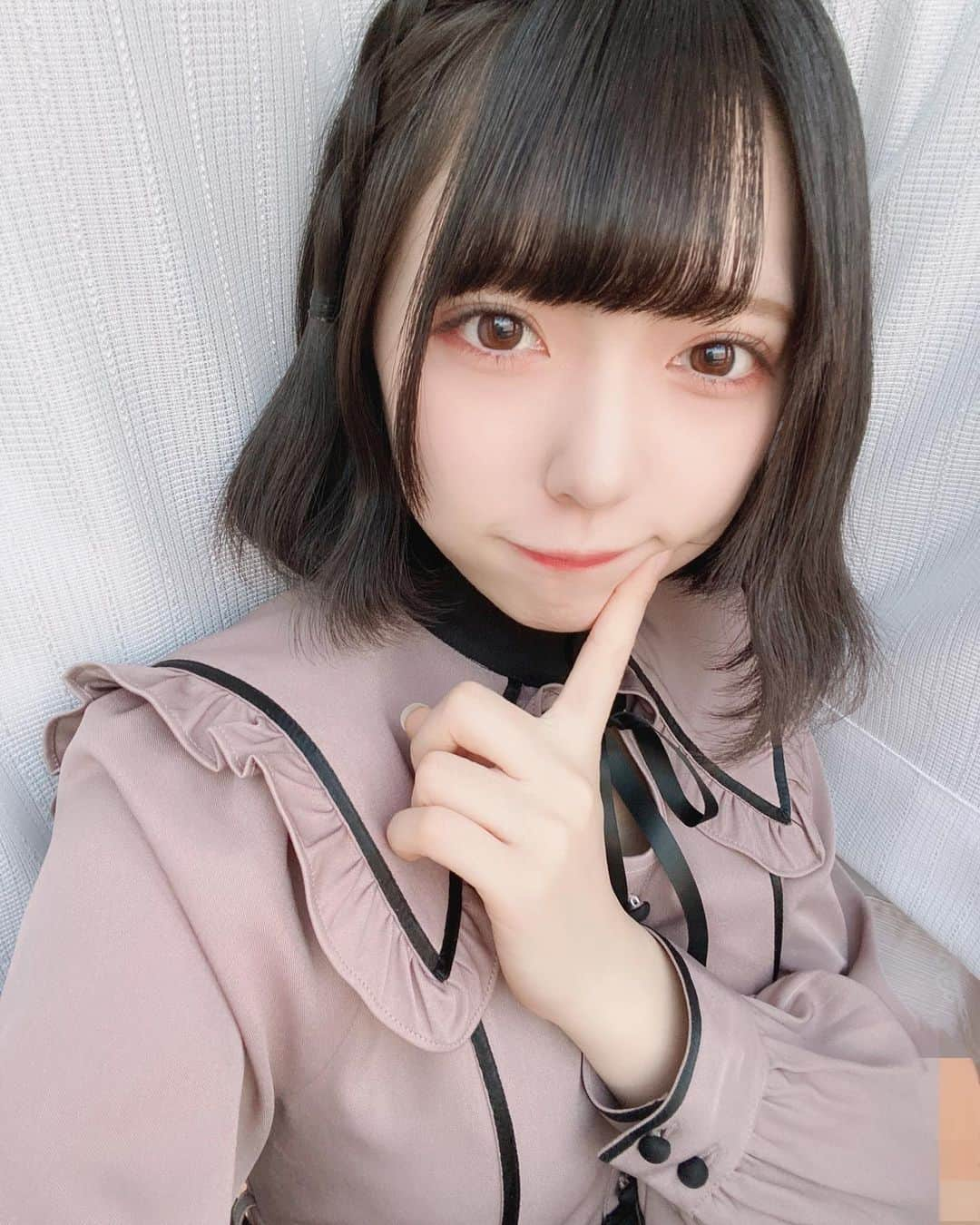 吉田芽梨奈さんのインスタグラム写真 - (吉田芽梨奈Instagram)「このお洋服みんなに好評でうれしい、、🥲❤️」1月14日 23時08分 - teratera_merina