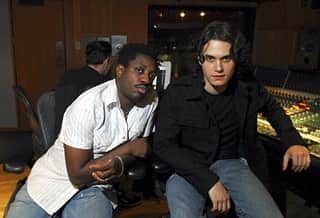 ジョン・メイヤーのインスタグラム：「#tbt and a Happy Birthday to the one and only Steve Jordan @jayveerecords 🎈🥁 enjoy your special day!」