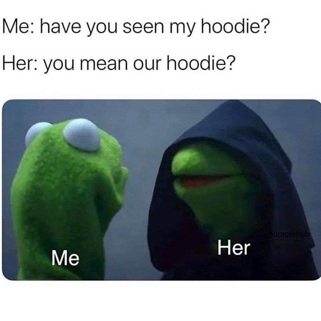 Foot Lockerのインスタグラム：「I hate when this happens 😅  @footlockerwomen  Tap to shop cozy hoodies!」