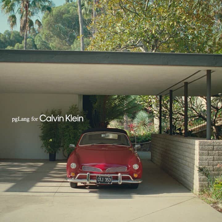 キース・パワーズのインスタグラム：「“Cool Jeans" by @pglang for @calvinklein directed by Dave Free @miyatola, video 3, 14 Jan. 2021.   Watch the full series 0-7 on YouTube.   @ryandestiny」