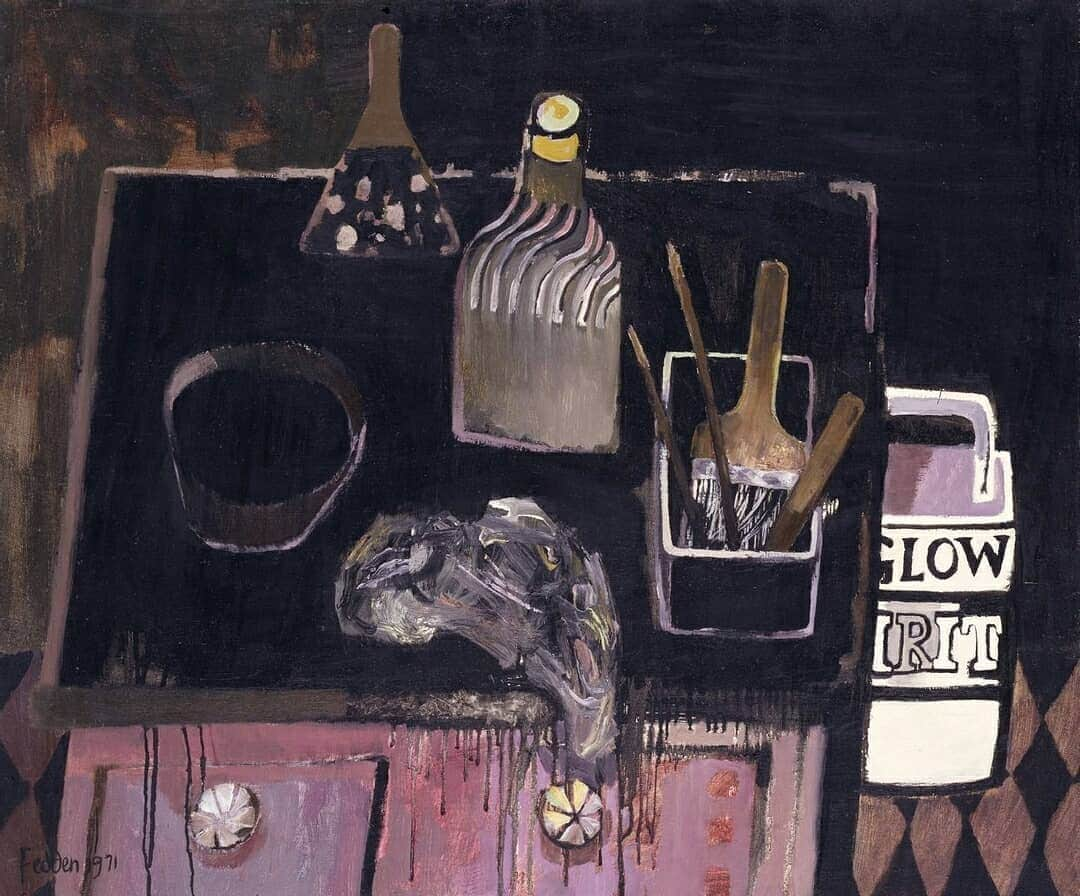 テート・ギャラリーさんのインスタグラム写真 - (テート・ギャラリーInstagram)「#GettoKnow Mary Fedden (1915–2012) and her soothing still lifes... 🖌️🖌️🖌️  Mary Fedden was born in Bristol and wanted to be a painter as a child. She studied at the Slade School of Art in London from 1932 to 1936 under the theatre designer Vladimir Polunin and she went on to paint sets for professional performances at Sadlers Wells. Returning to Bristol, she taught art and made a living by painting portraits. During World War II she served in the Land Army and the Woman's Voluntary Service, and on settling in London she worked as a stage painter and produced propaganda murals. In 1944 she was called up, and sent abroad as a driver for the Navy, Army and Air Force Institutes (NAAFI).  In 1946 the artist resumed painting and held her first exhibition, aged 31, showing a number of still life and flower paintings. In 1951 she married the artist Julian Trevelyan, whom she had met before the war. From the late 1950s she taught painting at the Royal College of Art, where she taught painting to David Hockney and Patrick Caulfield. She was inspired by Hockney’s creative attitude on her own work, saying that through him she experienced ‘something to do with the excitement of painting, I think; he was very deeply thrilled with painting.' Though she was commissioned throughout her life to paint people, landscapes and flowers for hospitals, festivals and schools, Fedden continually returned to still lifes, describing them as her 'one real love.' 💕  🍇 Mauve Still Life 1968 ​🍏 Ginger Beer Bottle, 1972 ​🦋 Pot of Shells 1971 🎨 The Etching Table 1971 ​🐚 Shells and Pebbles 1971 🌱 Figs 1972 ​🥑 Red Still Life 1967 ​🏵️ Etching Table 1972」1月15日 3時50分 - tate