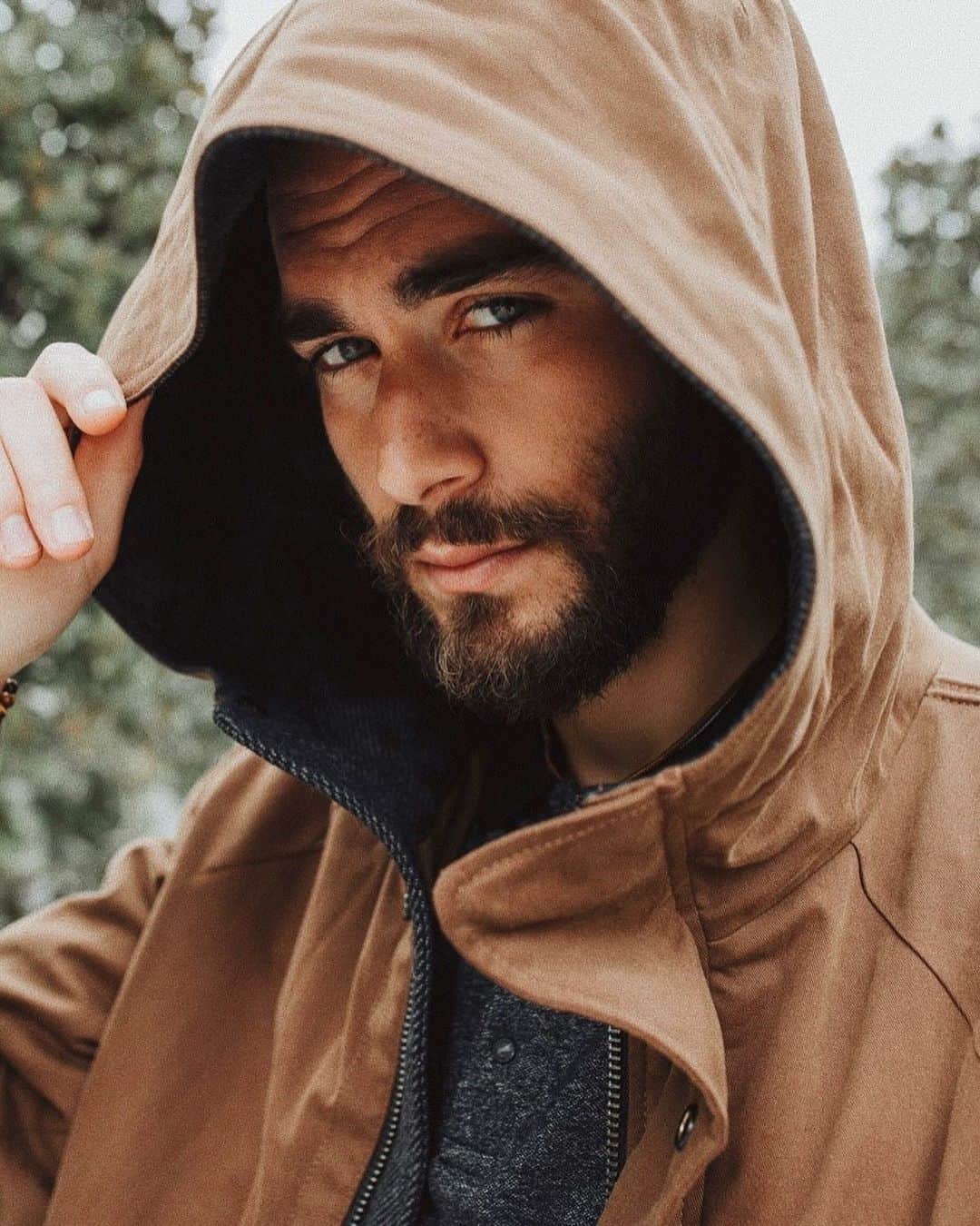 NICOLAS SIMOESのインスタグラム：「👀」