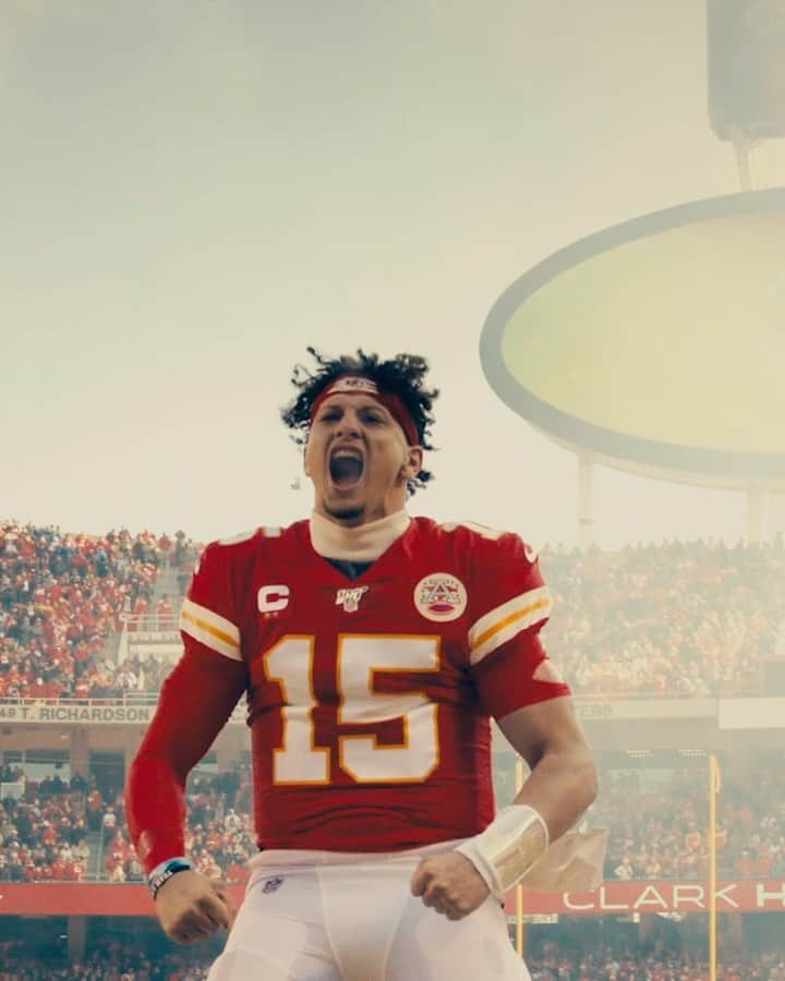 OAKLEYのインスタグラム：「"Anything that is different, isn't always accepted at the beginning." ~ @patrickmahomes. It’s not about being the best. It’s about being yourself. ⏰ #ForTheLoveOfSport」