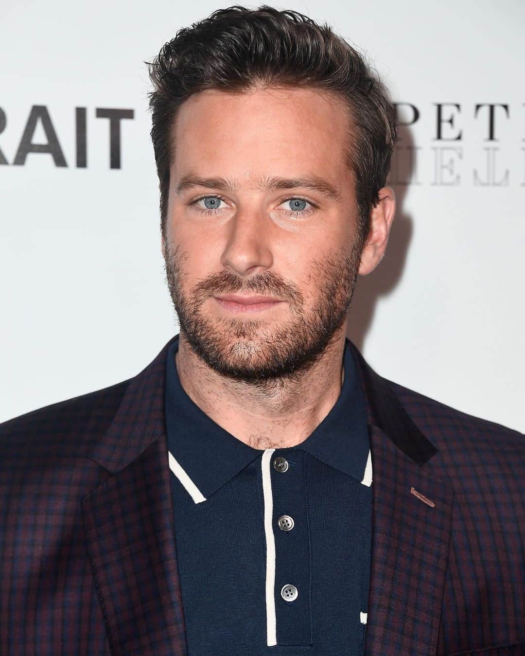 Just Jaredさんのインスタグラム写真 - (Just JaredInstagram)「One of Armie Hammer’s exes revealed what he allegedly said to her while they were dating: “He said to me he wants to break my rib and barbecue and eat it.” Tap this pic in the LINK IN BIO for what else he allegedly said.  #ArmieHammer Photo: Getty」1月15日 4時11分 - justjared