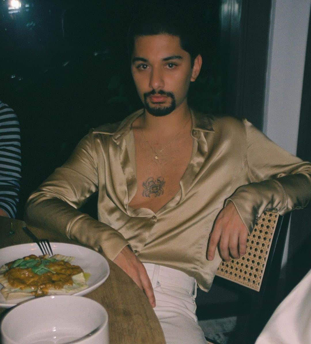 マーク・インデリカートのインスタグラム：「eating my feelings」