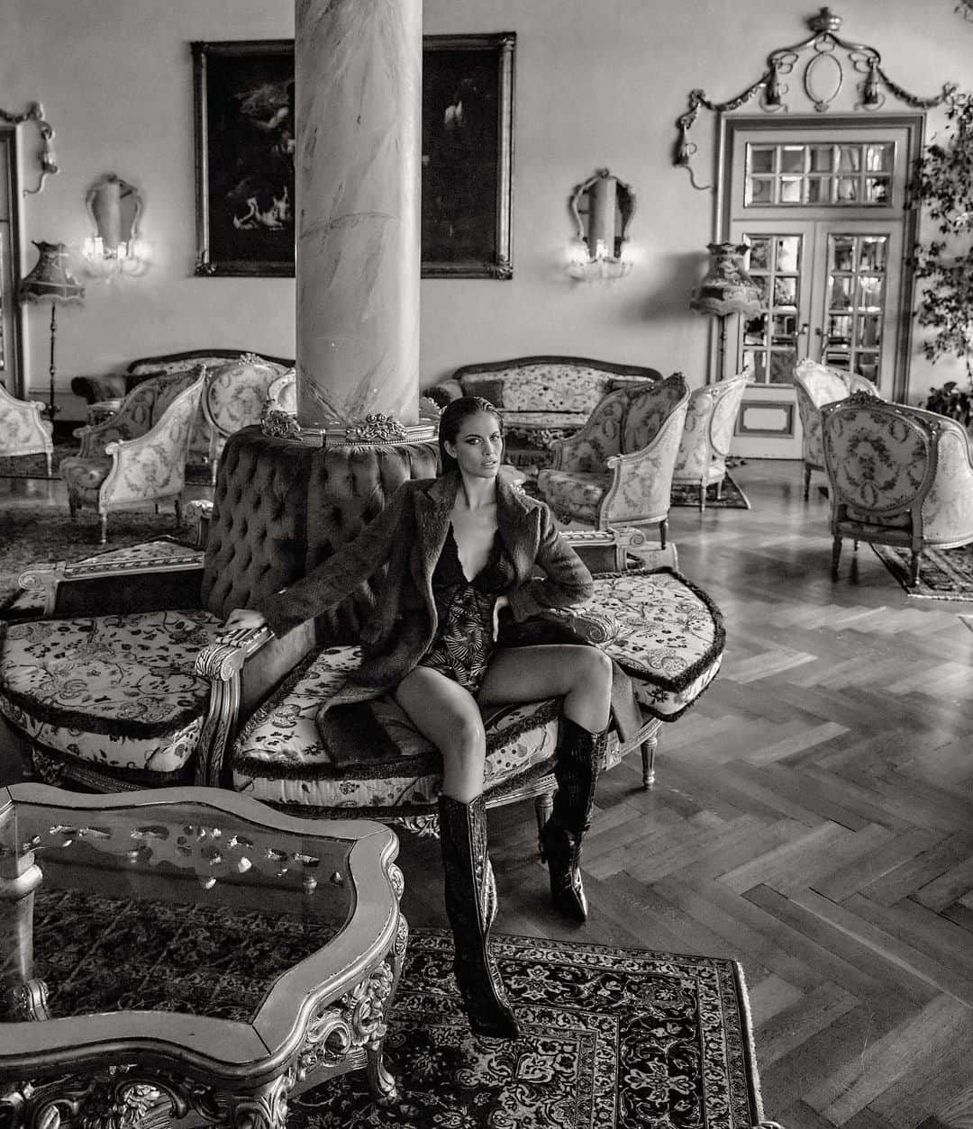 デシレ・コルデロ・フェレールのインスタグラム：「🖤」