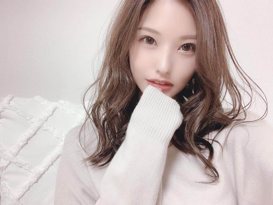 みはとのインスタグラム：「#profile  #photo  下書きに保存されたままだった載せ忘れを🙃  #selfie  #自撮り #プロフィール写真 #アイコン」