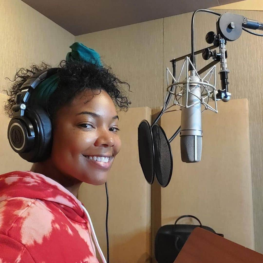 ガブリエル・ユニオンさんのインスタグラム写真 - (ガブリエル・ユニオンInstagram)「I’m honored to be able to lend my voice to an author who so eloquently represents Black lives in her stories. Listen now to my narration of NAACP award winner and New York Times best-selling author Tayari Jones' newest title on @Audible, ‘Dispossession’. Link in bio.」1月15日 4時45分 - gabunion