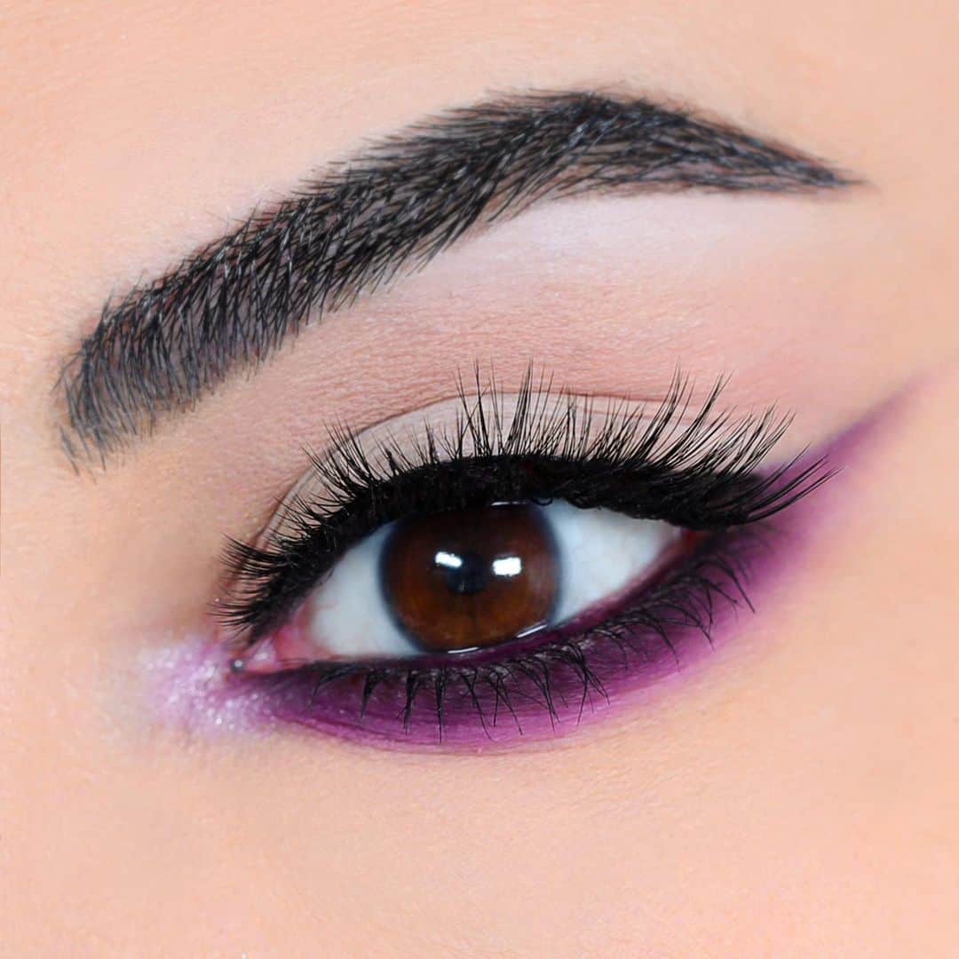 ヤスミナ・ダニエルさんのインスタグラム写真 - (ヤスミナ・ダニエルInstagram)「Simple Pop of purple 💜 finished off this look using @moxielash magnetic ‘Wifey’ Lash ✨ So simple to use, you just apply the magnetic liner and pop on the magnetic lash 😍 Code JAZMINA10 for $$ off!   #moxielash #magneticlash #ad」1月15日 5時09分 - missjazminad
