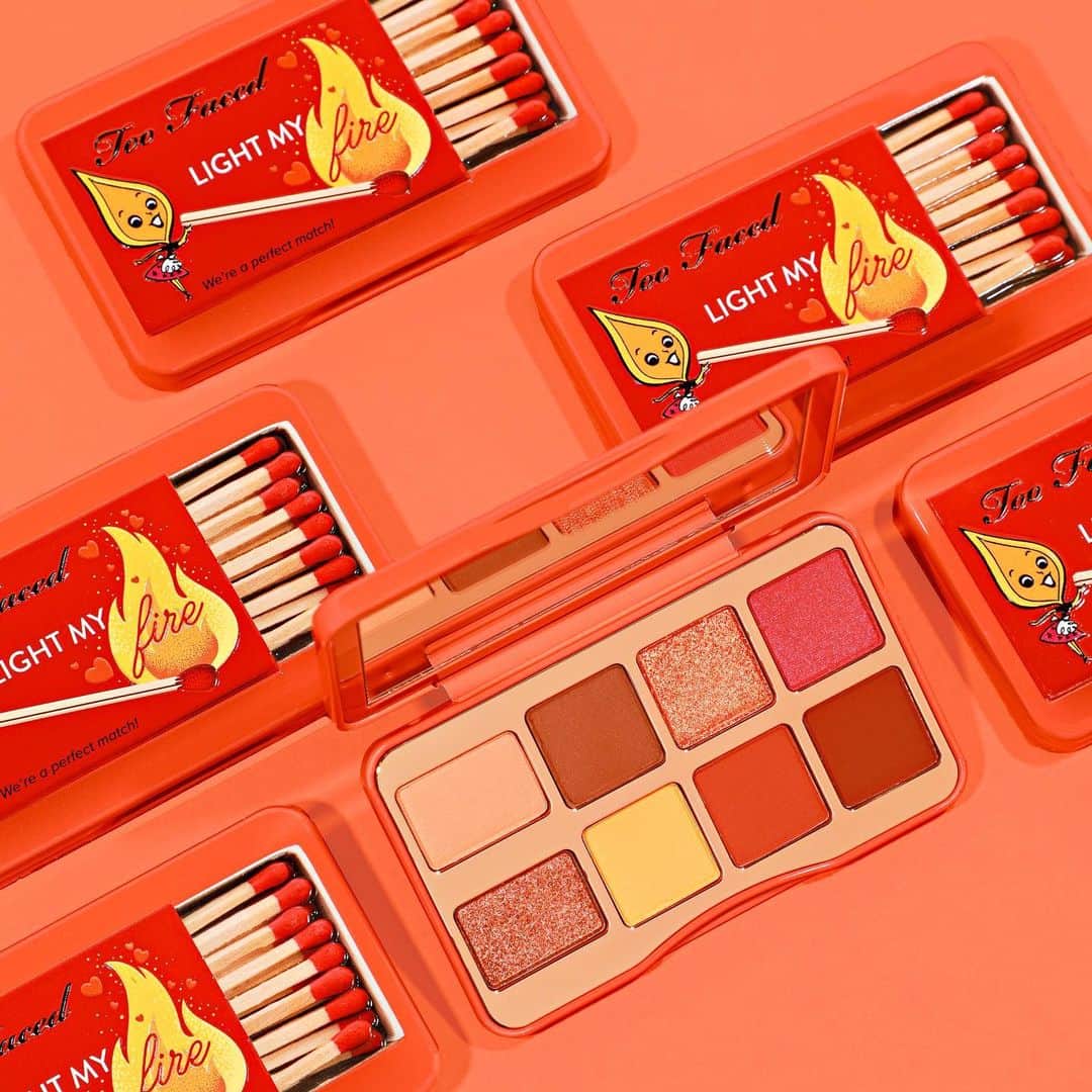 Too Facedのインスタグラム：「You can't go wrong with this spicy palette. 🔥 Our Light My Fire Mini Palette is packed with sexy, warm, & spicy shades that will have you lookin' straight fire! 🤩 #toofaced」