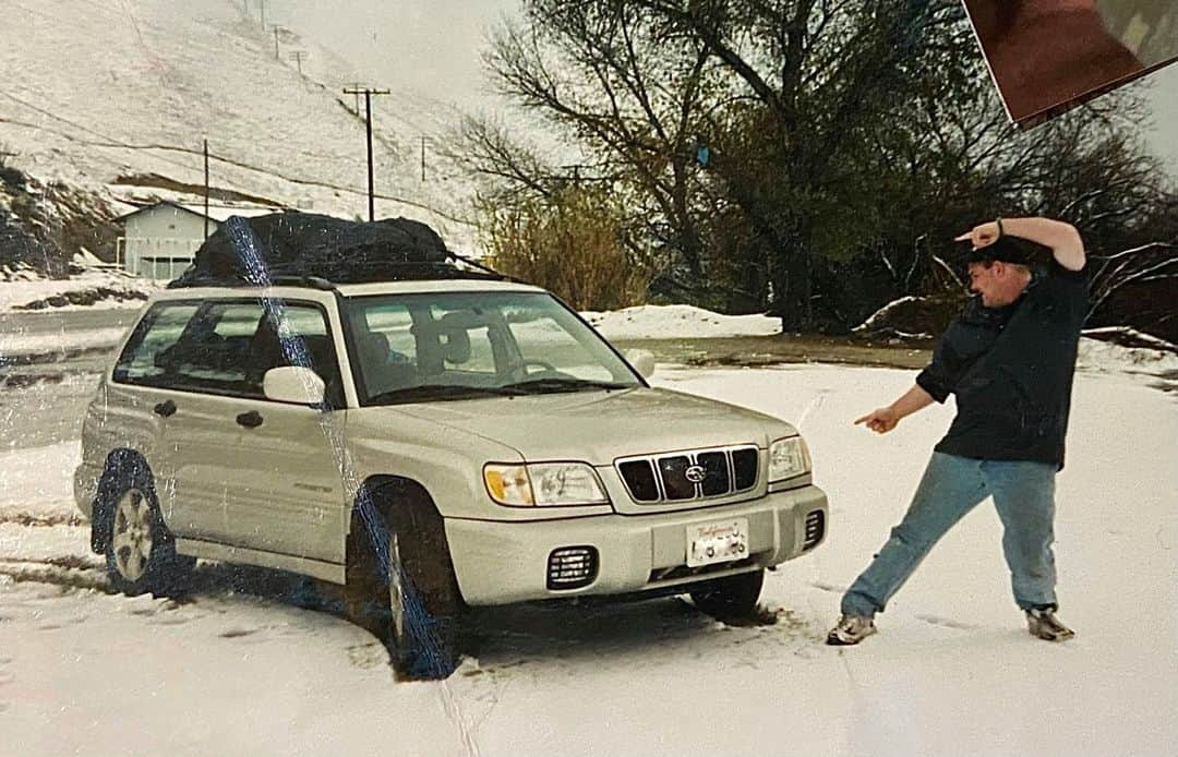 Subaru of Americaさんのインスタグラム写真 - (Subaru of AmericaInstagram)「"This photo of my 1999 @subaru_usa #Forester was taken 20-years ago. It’s still their best in my mind. 5-speed with the 2.5L. Amazing snow car. Miss it." Share your #TBT Subaru story with us! (🗣️: @NathanAdlen, 📸: E. Adlen)」1月15日 5時52分 - subaru_usa