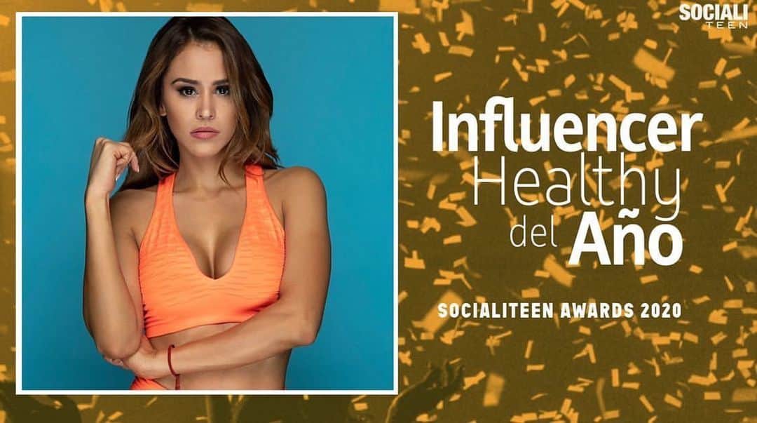 ヤネット・ガルシアのインスタグラム：「Gracias a todos los que votaron 😭🙏🏻 Los amo con todo mi corazón ❤️ Seguiré preparándome @nutritionschool  @yanetgarciahealthcoach para motivarlos a llevar un estilo de vida más saludable 🌱 “Enamórate del proceso y los resultados llegarán“  Gracias @socialiteen ✨」