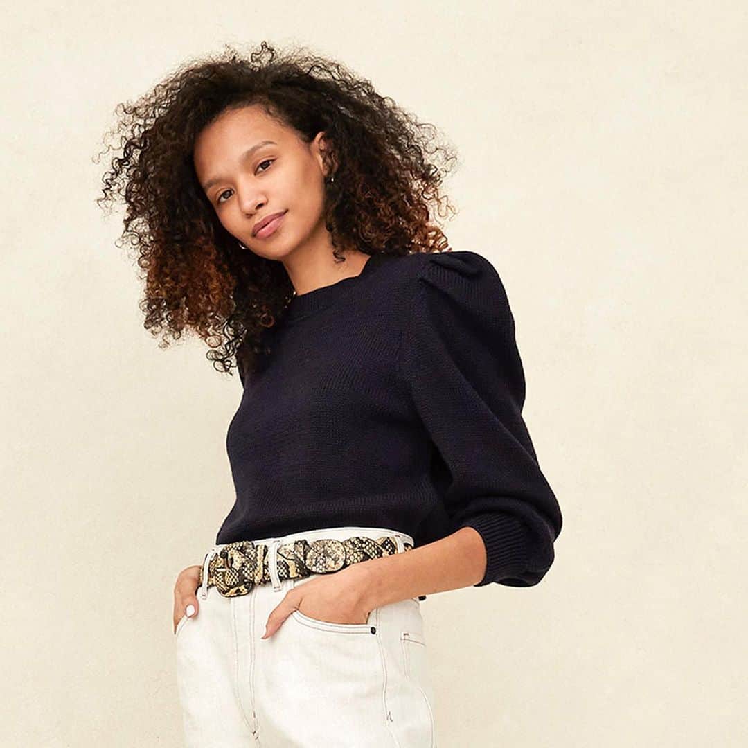 レフラーランドールのインスタグラム：「A sweater that does good: our wool Knits For Good sweater benefitting the ACLU new in deep navy blue 💙」