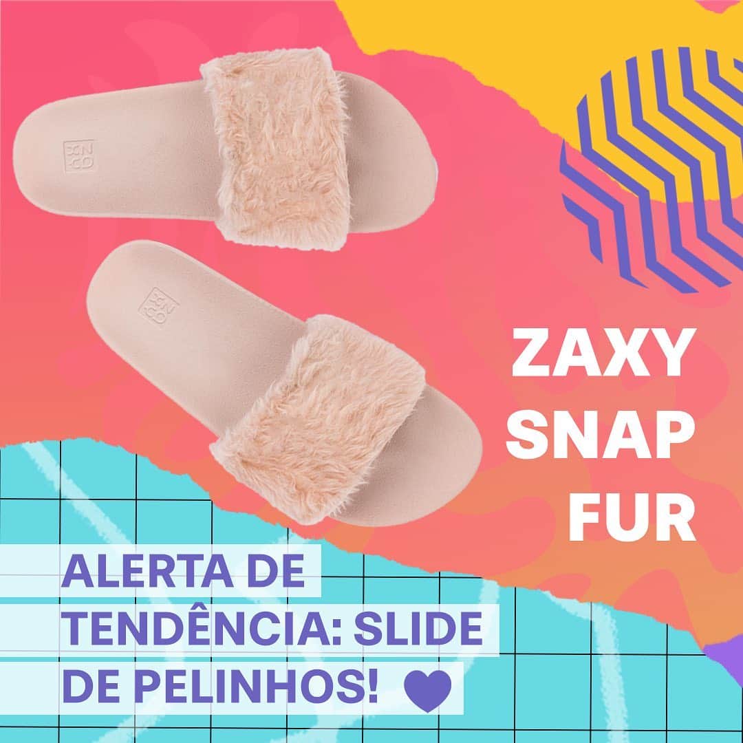 ザクシーのインスタグラム：「✨Trend Alert✨ que não vai sair do seu pé em 2021! A Zaxy Snap Fur é uma slide de pelinhos, perfeita pra ficar estilosa e confortável. Ela é perfeita para compor o look tanto dentro, quanto fora de casa. E sabe o que é melhor? Ela tá em promoção* no nosso site! #LiquidaVerãoZaxy  #ZaxySnapFur - de R$59,99 por R$47,99  *Promoção válida em lista selecionada entre os dias 06/01/2021 e 31/01/2021 ou enquanto durarem os estoques.  Compre agora mesmo pelas tags no post, pelo link na bio ou na nossa loja online www.zaxy.com.br  #pracegover #pratodosverem: Na foto, temos o fundo em tons de rosa, laranja e amarelo. No canto esquerdo, temos um modelo de slide de pelinhos rosa. Na segunda foto, temos um modelo de slide de pelinhos preto. Na terceira foto, temos a foto do mesmo modelo na cor marrom.」