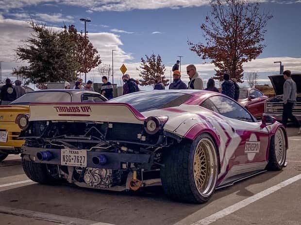 スティーブのインスタグラム：「Be unique. Be different !  Do what you like!  #自由に歩く  @libertywalknation photo by @dfwcars_ and @colestrongpictures」
