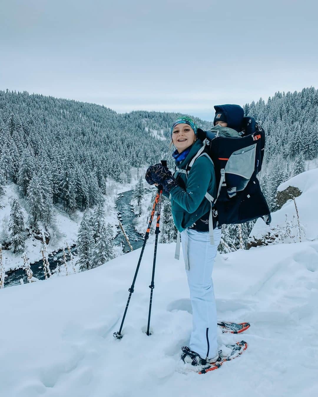 オスプレーのインスタグラム：「“I prefer winter and fall, when you feel the bone structure of the landscape. Something waits beneath it; the whole story doesn't show.” – Andrew Wyeth 📷 by @mrsbaijones  Featured pack from the Poco Series #ospreypacks」