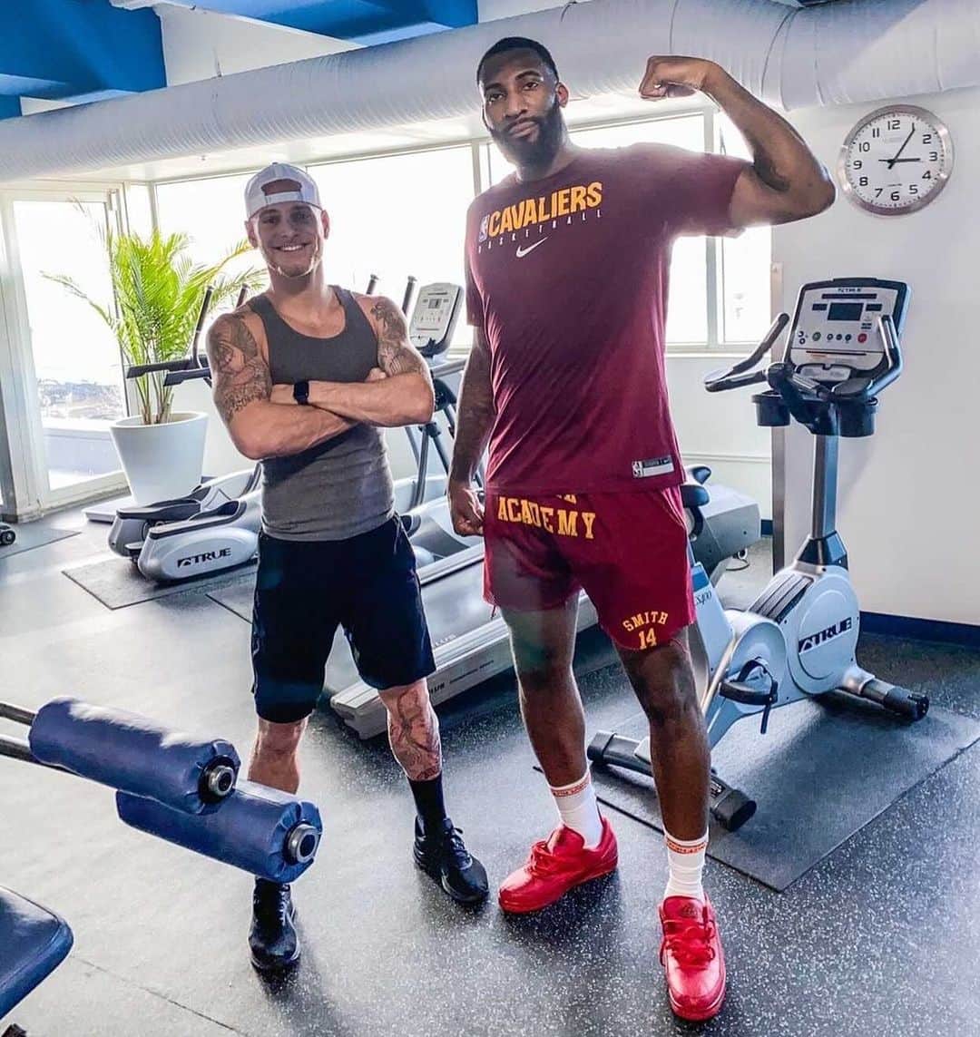 アンドレ・ドラモンドのインスタグラム：「The work never stops 💪🏾💪🏾 back to it tomorrow 🦍🔒🔥💯」