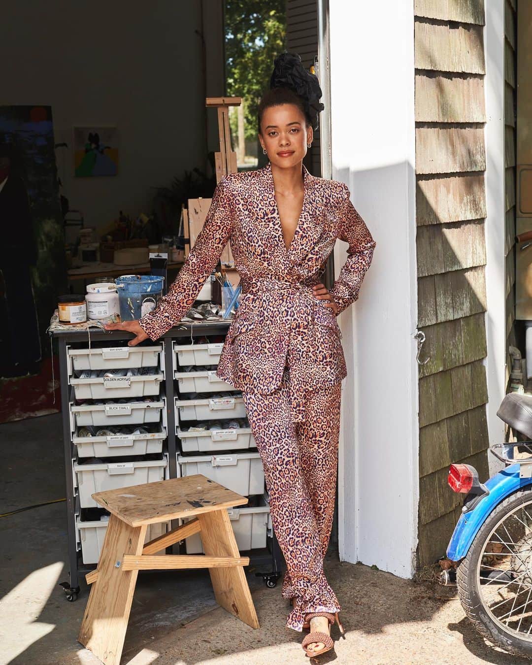 Saks Fifth Avenueのインスタグラム：「#OnlyAtSaks: Leopard is the print that just won't quit. Feel as fierce as artist @cas_amandaa in @adrianaiglesias_official. #SaksStyle」