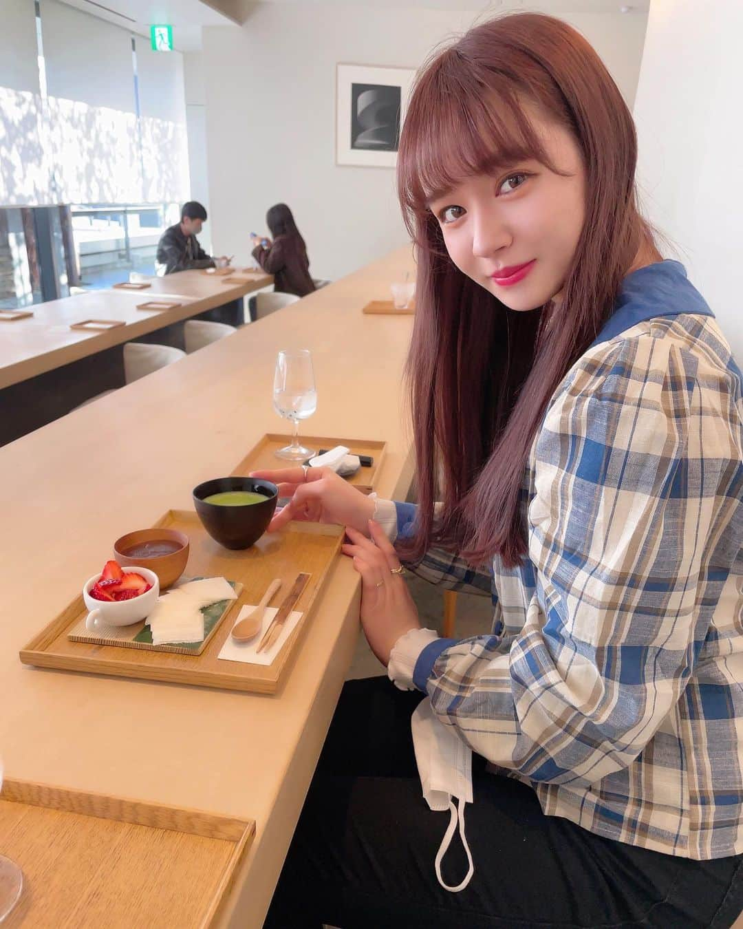 ナタリア聖奈さんのインスタグラム写真 - (ナタリア聖奈Instagram)「・ ・ 和を味わってきたˊᵕˋ ・ #ナタリア聖奈 #ljk #表参道カフェ #表参道ランチ #和スイーツ #いちご大福 #抹茶」1月15日 19時21分 - _natamilk_