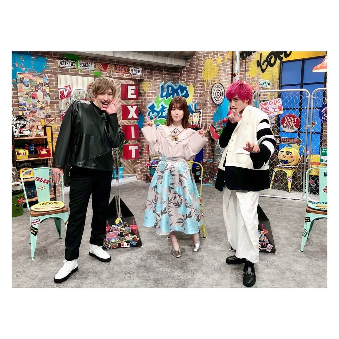 柏木作夢さんのインスタグラム写真 - (柏木作夢Instagram)「昨夜放送📺 EXITV(CX) 内田真礼ちゃんの衣装を担当していました📌 爆笑の現場でした！ ・・・ #内田真礼#声優#声優アーティスト#衣装#スタイリスト#EXIT#EXITV」1月15日 18時00分 - samukashiwagi