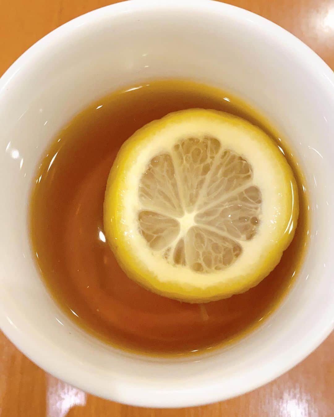 ヒカル（はやぶさ）さんのインスタグラム写真 - (ヒカル（はやぶさ）Instagram)「#紅茶 #レモン #レモンティー #水分 #大切 #ティー」1月15日 18時07分 - hayabusahikaru8823