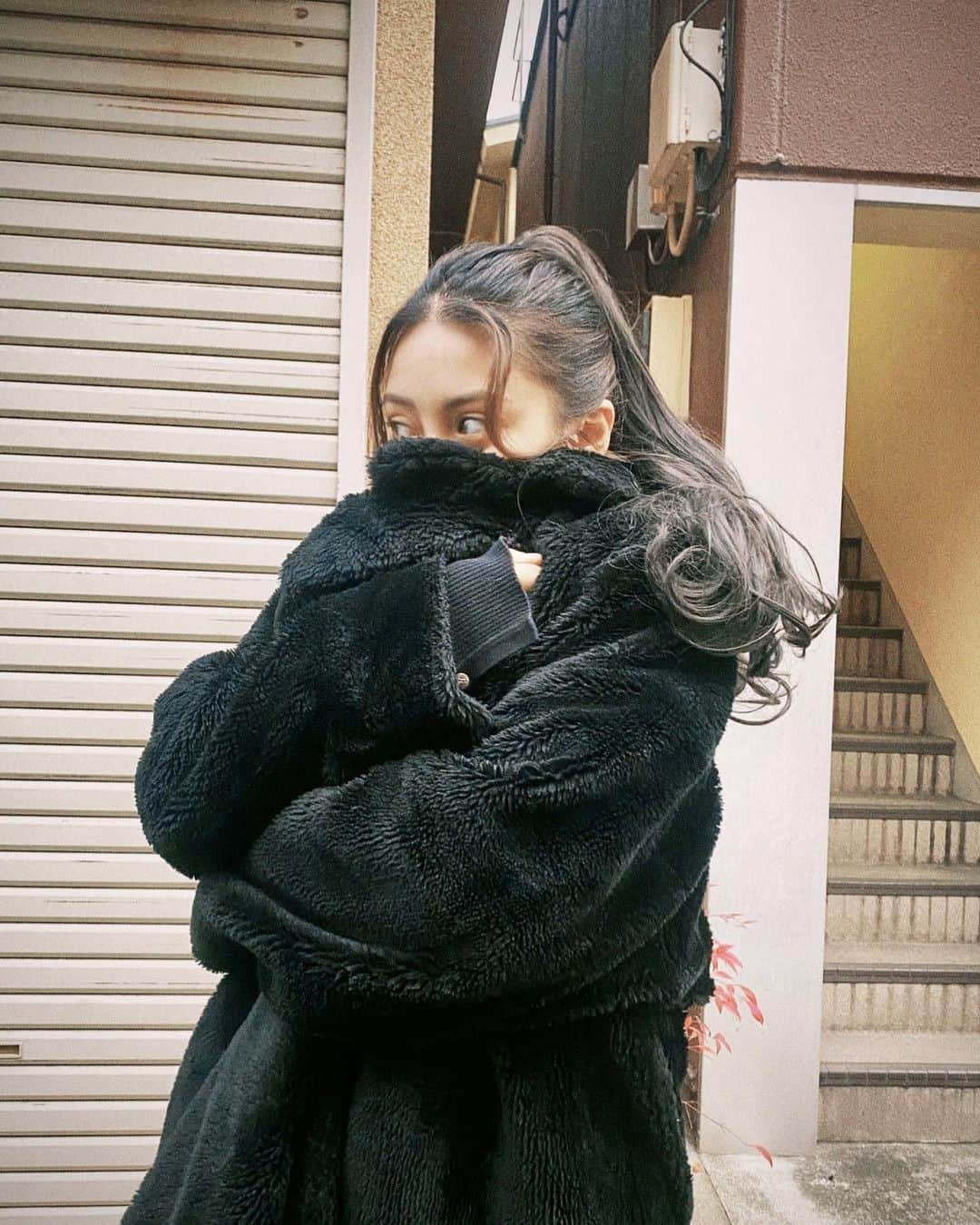 安部ニコルのインスタグラム：「さ＋む＋い＝ Let's go back home」