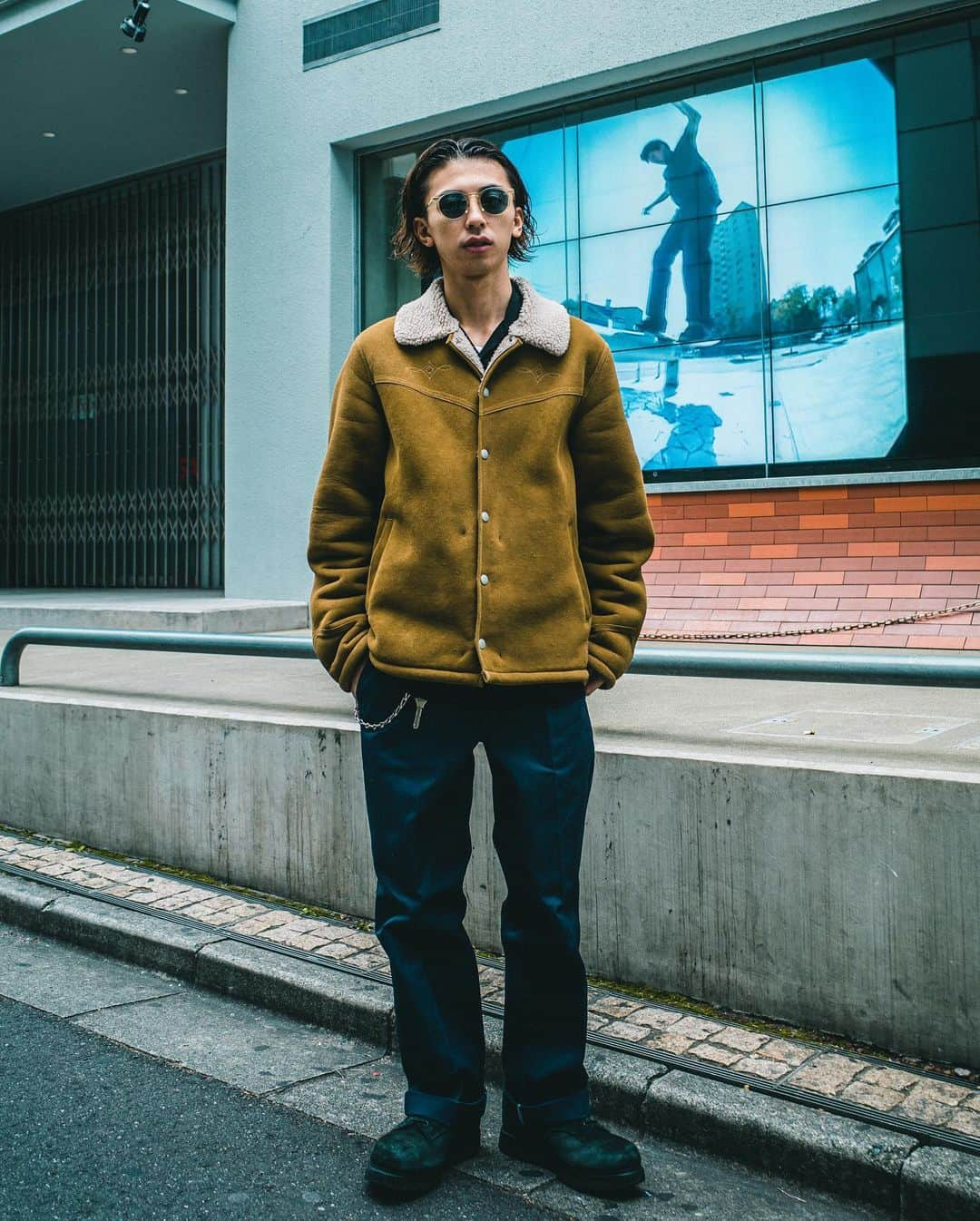 雄三 雨宮さんのインスタグラム写真 - (雄三 雨宮Instagram)「漢なStyle👌  ランチコート　@captainshelm_tokyo  パンツ @dickies  @costco  ブーツ @ronhermanstore  サングラス @ayame_id   #captainshelm #ランチコート #ランチジャケット #dickies  #コストコ #ayame  #oceantokyo #oceantokyoover #メンズヘア #メンズファッション #メンズパーマ #メンズ髪型 #メンズヘアカタログ #メンズモデル #雨宮雄三#雨スタ」1月15日 10時47分 - amezooon