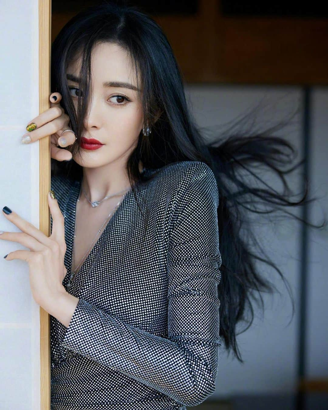 ヤン・ミー（Yang Mi）さんのインスタグラム写真 - (ヤン・ミー（Yang Mi）Instagram)「性感大幂幂💗 #杨幂 #大幂幂 #yangmi」1月15日 11時05分 - yangmi_