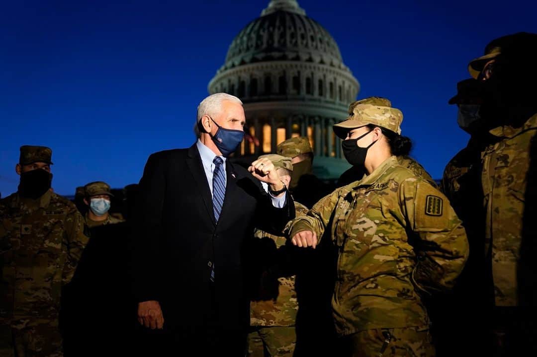 NBC Newsさんのインスタグラム写真 - (NBC NewsInstagram)「VP Pence elbow bumps with a member of the National Guard as he speaks to troops outside the U.S. Capitol. Thousands of troops have been deployed to Washington, D.C., following the deadly storming of the Capitol by a mob of pro-Trump rioters last week, as the nation readies for the inauguration of President-elect Biden. ⁠ . ⁠ 📷 Alex Brandon / @apnews」1月15日 11時24分 - nbcnews