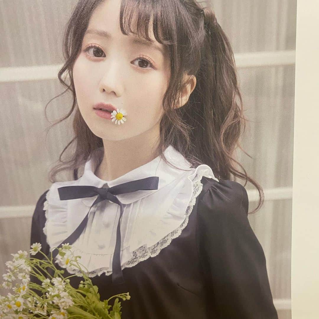 双木昭夫のインスタグラム：「ハニーシナモンのカタログが出来ました💖 #大谷映美里」
