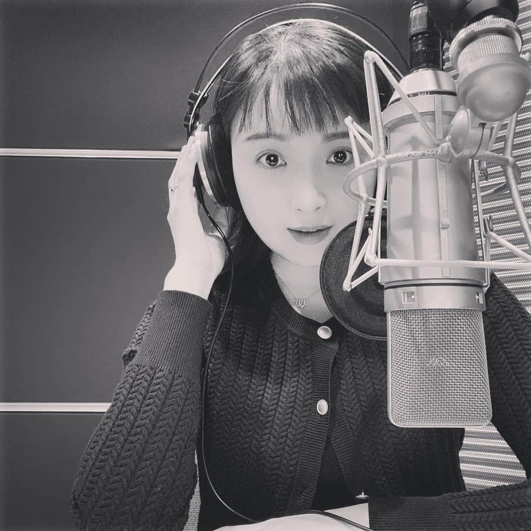 白石小百合さんのインスタグラム写真 - (白石小百合Instagram)「. 声のお仕事♡♡♡ ニュアンスのあるオーダーは楽しいのです。 こちらのドリップスタイルでは、そっと囁くように温かい声で読んでいます(*´꒳`*)  特に2枚目の動画の （整音する前なのでお手柔らかにっ） #人生に味わいをくれる香る時間 って本当に素敵な言葉…言えて幸せ♪  #voiceactress #narrator #myjob #dripstyle」1月15日 12時20分 - sayurishirais