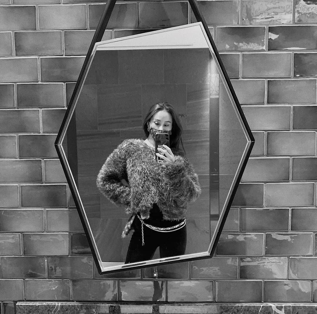 安田唯のインスタグラム：「💔」
