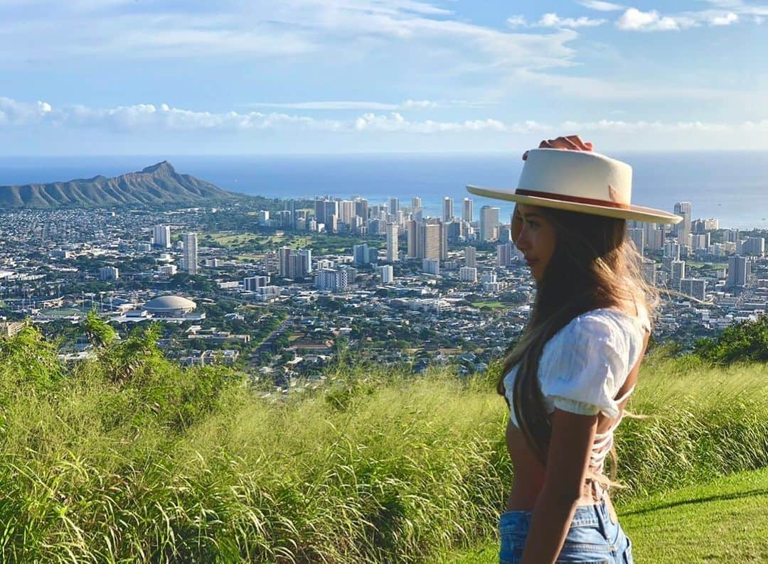 Mihoさんのインスタグラム写真 - (MihoInstagram)「🦋🌈✨  #tantalus #tantaluslookout #hawaii #oahu」1月15日 12時45分 - march16m