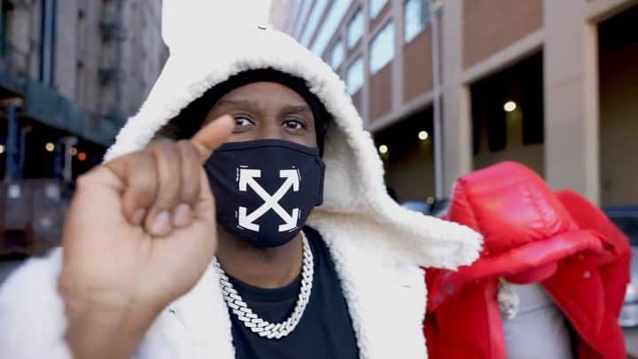 ファンクマスター・フレックスのインスタグラム：「VIDEO OUT NOW! @funkflex x @fivioforeign_8fs / GameTime We Ready! 🎥 @juganot FUNKFLEX @YOUTUBE CHANNEL! @INFLEXWETRUST FILMS / RECORDS! @imran1231 / @columbiarecords / @jerry_salutee3x thank u! @yamaicaproductions thank u for being a part of my album! WHO ELSE SHOULD I PUT ON MY ALBUM?」