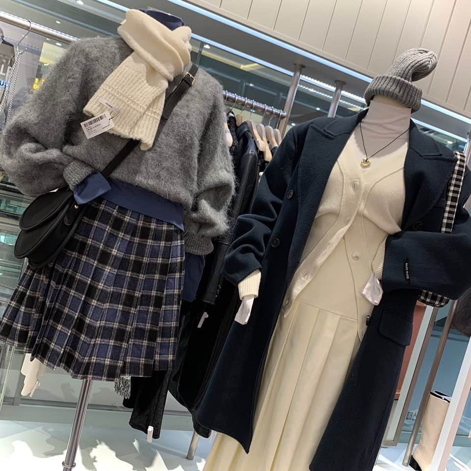 Official STYLENANDAさんのインスタグラム写真 - (Official STYLENANDAInstagram)「🤎 #stylenanda #store」1月15日 13時12分 - houseof3ce