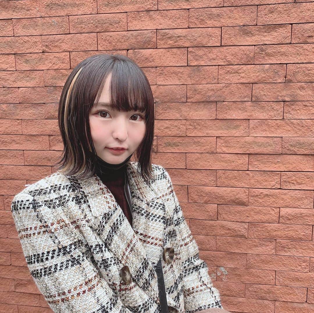 あんにゅい豆腐のインスタグラム：「. 髪の毛短くなった～╰(*´︶`*) . #ヘアアレンジ #ヘアカラー #ショートヘア #ボブ #インナーカラー #あんにゅい豆腐 #ennuimamefu #まめふたそ #まめふちゃん #photo #photography #camera #一眼レフ #写真 #カメラ #cosplay #コスプレ #costume #cosplayer #cosplayers #cosplaying #model #japan #japanese #japanesegirl #kawaii #cute」