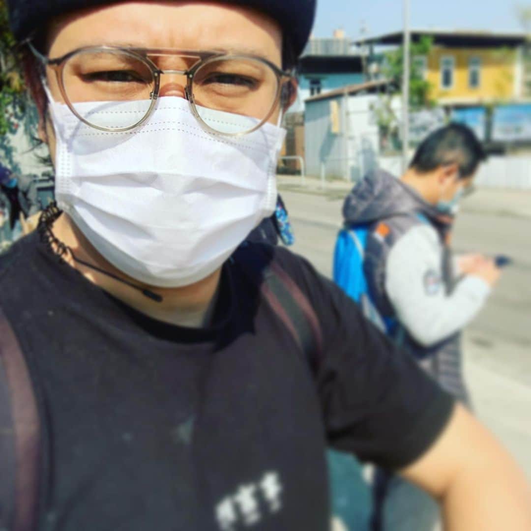 スティーブン・チョンのインスタグラム：「日頭熱到暈，夜晚凍到震！😷😷😷🥶🥶🥶🤯🤯🤯」
