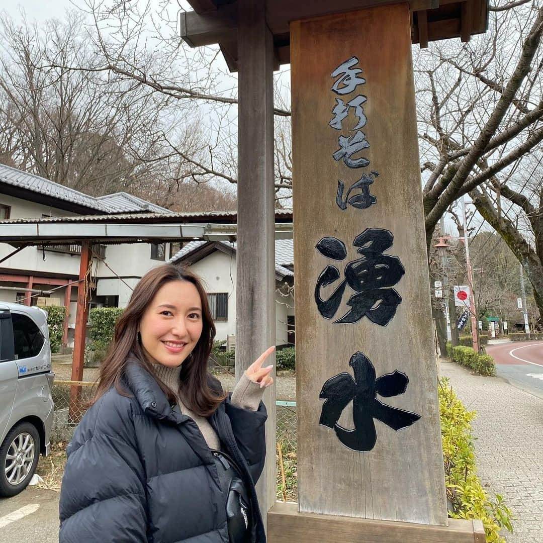 松本リコのインスタグラム：「・ ・ ・ ・ 2回目の初詣(笑) ・ ・ ・ #手打ち蕎麦 #湧水 #初詣 #蕎麦 #japanesegirl #japangirl  #japanesemodel #japanmodel #yahoo #お洒落 #インスタグラマー  #インフルエンサー #撮影 #ハーフ顔 #ハーフモデル #fashion #通販モデル #ファッション #楽天 #通販」