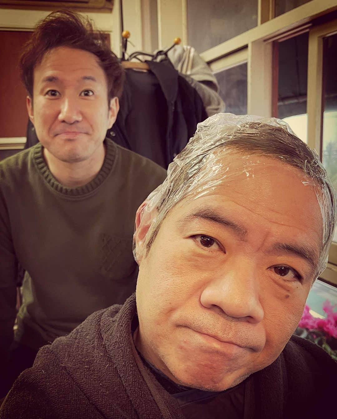 杉本知香さんのインスタグラム写真 - (杉本知香Instagram)「🦍  #中目黒美容室 #FUJIWARA原西#FUJIWARA 🦍 #原西ゴリラ#シャバーニ　　🦍 #ジョイマン池谷 #ジョイマン #なんだこいつー #衝撃デリバリー佳津山 #衝撃デリバリー」1月15日 15時44分 - sugimotoc