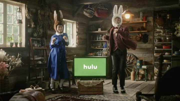 杉咲花のインスタグラム：「#hulu 🐰」