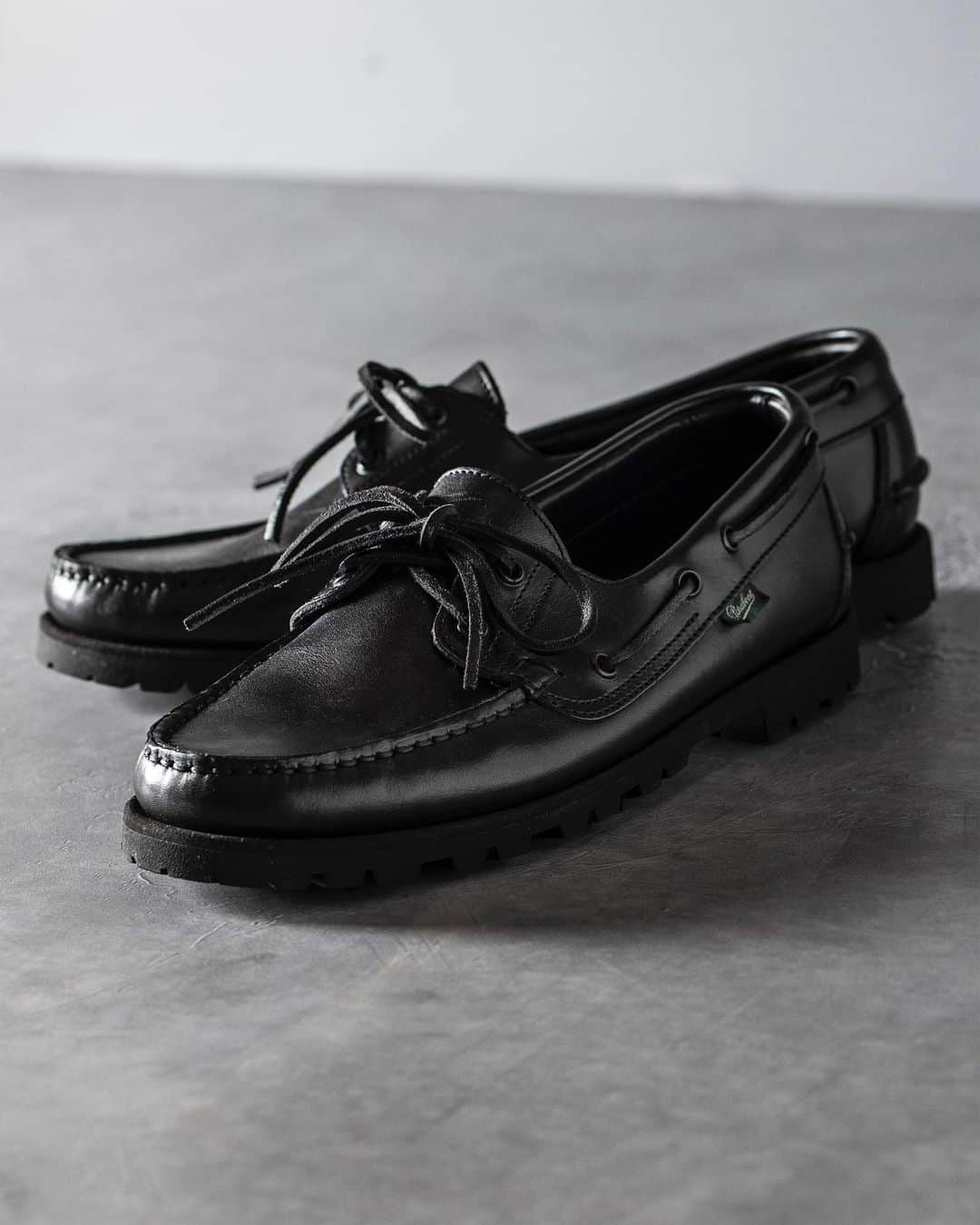 のインスタグラム：「ㅤㅤㅤㅤㅤㅤㅤㅤㅤㅤㅤㅤㅤ 【MEN’S：PICK UP ITEM】ㅤ ＜PARABOOT＞×＜BEAUTY&YOUTH＞ アッパーにボックスカーフを使用することで、カジュアル感をプラス。インソール、アイレット、ステッチをブラックにまとめスタイリッシュな印象に仕上げました。スニーカー感覚で履いて頂けるレザーシューズです。 ＜PARABOOT＞×＜BEAUTY&YOUTH＞MALO ¥40,700（tax in） ㅤㅤ #BEAUTYANDYOUTH #UNITEDARROWS #BYMENS21 #BYSS21 #PARABOOT ㅤㅤㅤㅤㅤㅤㅤㅤㅤㅤㅤㅤㅤㅤㅤㅤㅤㅤ —BY STORE ACCOUNT— MEN @beautyandyouth_men_store WOMEN @beautyandyouth_women_store」