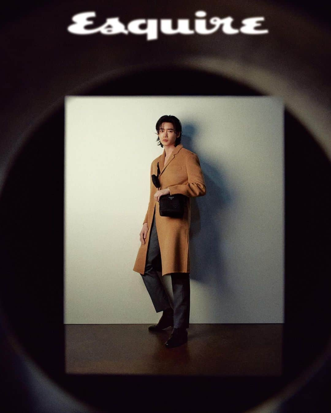 イ・ジョンソクさんのインスタグラム写真 - (イ・ジョンソクInstagram)「#prada #esquire」1月15日 17時26分 - jongsuk0206