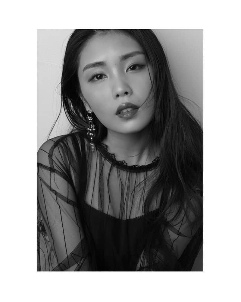 青海のインスタグラム：「2月後半くらいにはみんなに会えたらいいな〜😭😭❤️  モデル #model #撮影 #Japan #japanese #japanesegirl  #girl  #팔로미 #shooting」