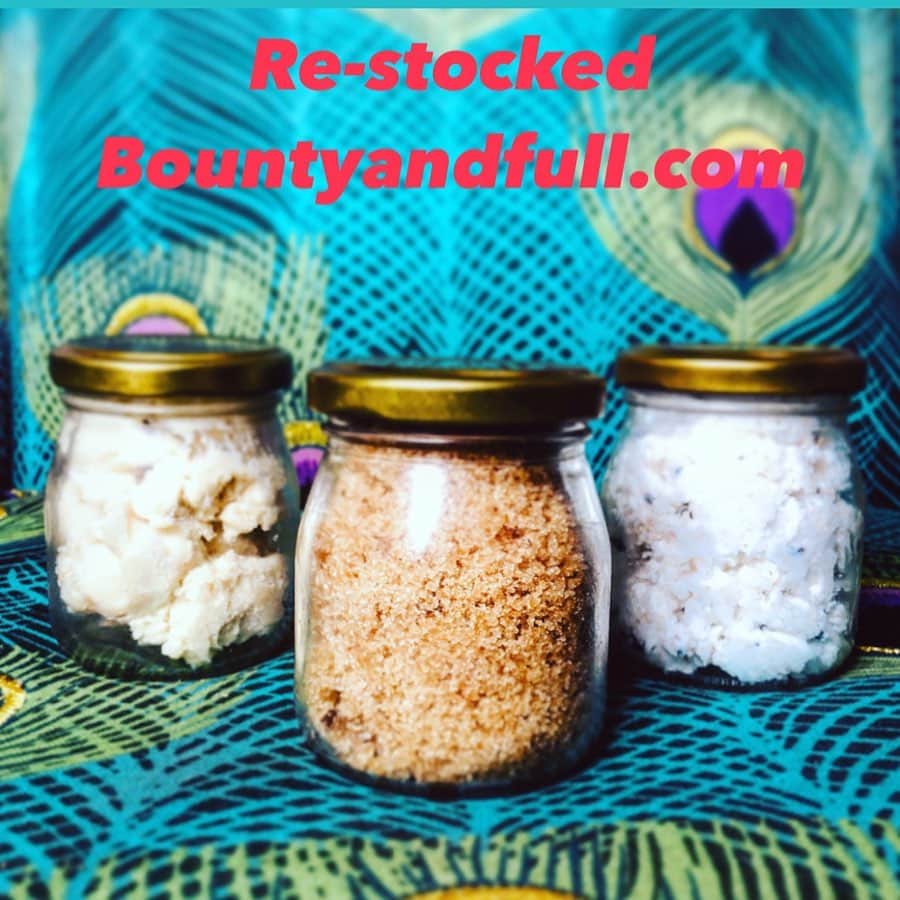 ケリスのインスタグラム：「Gold mine glow bundle restocked today as promised friends !  Organic lemon face scrub Whipped bounty farms French lavender body scrub Glow body butter with royal jelly  Bountyandfull.com」