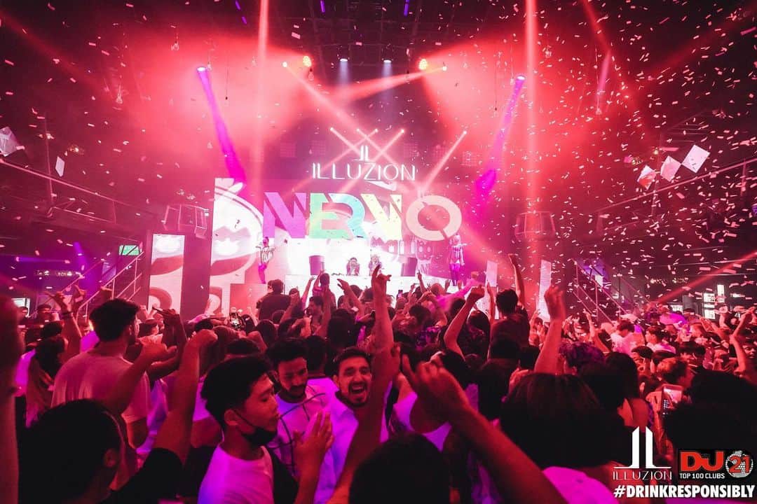 NERVOさんのインスタグラム写真 - (NERVOInstagram)「Happy FRIYAY guys!!! Spreading some hope that the future (as we knew it) is near!! Check out our NYE gig in Thailand... No Photoshop, just real people, in a real club, playing real loud club music! 🥳🥳 What an amazing feeling it was to be back in front of a live audience! Defo not taking tourlyfe for granted anymore! What a great way to end 2020. Thank you so much for the hospitality, Thailand 🇹🇭♥️♥️ next stop... the rest of the world... very soon 🤞🏻🤞🏻🌎 #onecountryatatime #2021lookinggoodalready  #quarantinewasworthit!」1月16日 3時57分 - nervomusic