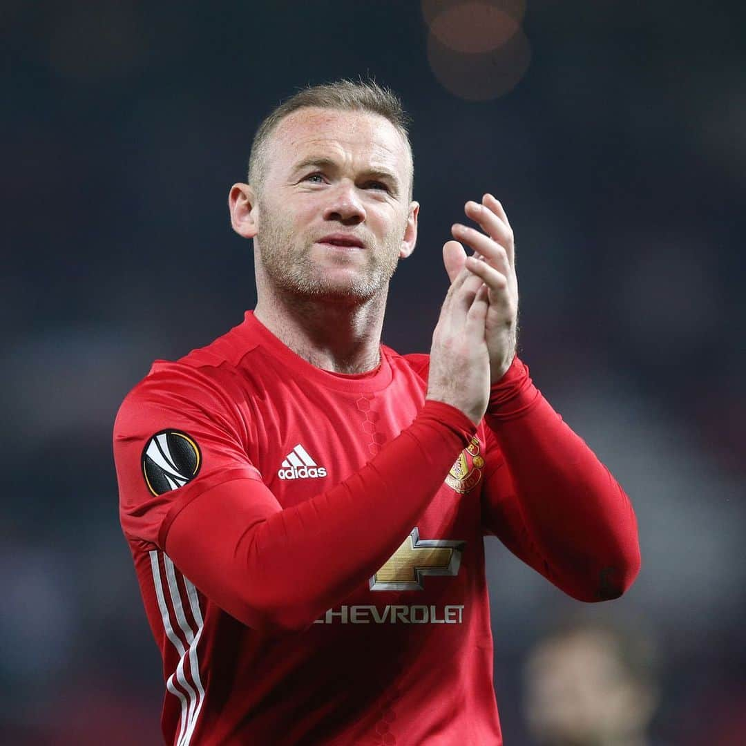 F2Freestylersさんのインスタグラム写真 - (F2FreestylersInstagram)「What a career @waynerooney 👏  Thanks for some incredible memories over the years. 🏴󠁧󠁢󠁥󠁮󠁧󠁿  🙋‍♂️ 847 Appearances ⚽️ 359 Goals  🤝 188 Assists   @manchesterunited Top Scorer @england Top Scorer 🦁🦁🦁  🔵🔵 @everton  🔴⚫️ @manchesterunited  ⚫️🔴 @dcunited  ⚪️⚫️ @dcfcofficial」1月16日 4時15分 - thef2