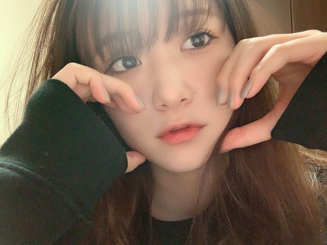遠藤みゆのインスタグラム：「ちょっと大人っぽくなった気がするのみゆだけ？☺︎ . メイク変えてみたのです💄 . #女子力アップ #女子力向上委員会 #makeup #ハートの中に入ったよ」