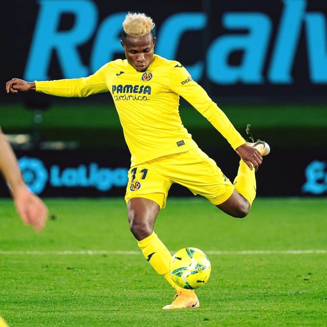 ビジャレアルCFのインスタグラム：「@chukwuezesamuel8 📸  #Villarreal #futbol #football #soccer #LaLiga」
