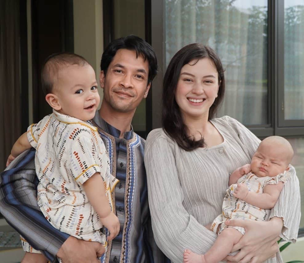 Kimberly Ryderのインスタグラム：「Vlog Aqiqahan Aisyah udah tayang sekarang di channel Youtube kami! Link in biooo 🧡 📷 @amirperdana」